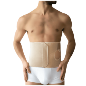 Ζώνη κολοστομίας Κωδικός 04-1-026 Ελαστική ζώνη από βαμβακερό υποαλλεργικό ύφασμα, δυο τεμαχίων. Αυτοκόλλητη σε δυο σημεία. Φέρει οπή κολοστομίας από 7 έως 8cm. Συνολικό ύψος 20cm. Πλένεται. * Μεγαλύτερα μεγέθη κατόπιν παραγγελίας