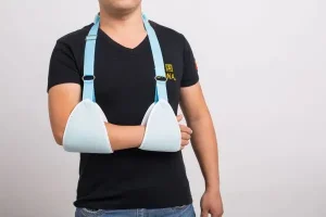 ΔΙΠΛΗ ΑΝΑΡΤΗΣΗ ΑΝΩ ΑΚΡΟΥ “COLLAR CUFF”