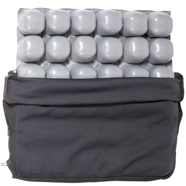 Μαξιλάρι κατακλίσεων με αεροκυψέλες 47 x 41 x 5cm 2 Έτη εγγύησης Μέγιστο Βάρος 130 kg Χαρακτηριστικά Μαξιλάρι κατακλίσεων με αεροκυψέλες Το Μαξιλάρι Κυψελών Αέρα είναι Ρυθμιζόμενο στις Ανάγκες του Ατόμου με την Προσαρμογή του Όγκου Αέρα Ανακουφίζει και Εκτονώνει την Πίεση του Χρήστη από την Καθιστική Θέση Προστατευτική επίστρωση από PVC για εύκολο καθάρισμα Συμπεριλαμβάνεται Κάλυμμα Stretch (Εγγύηση 6 μήνες) Kit Επιδιόρθωσης Χειροκίνητο Έμβολο Αέρα (Εγγύηση 6 μήνες) Ελαφρύ και εύκολο στην μεταφορά Μεταξένια αίσθηση και απαλότητα για μέγιστη προστασία των μαλακών ιστών Εύκολη προσαρμογή με ρύθμιση αέρα για μεγαλύτερη άνεση Εργονομικός σχεδιασμός ΚΩΔΙΚΟΣ ΜΑΞΙΛΑΡΙΟΥ ΔΙΑΣΤΑΣΕΙΣ ΜΑΞΙΛΑΡΙΟΥ (ΜxΠxΥ) ΚΑΤΑΛΛΗΛΟ ΓΙΑ ΑΝΑΠΗΡΙΚΑ ΑΜΑΞΙΔΙΑ ΜΕ ΠΛΑΤΟΣ ΚΑΘΙΣΜΑΤΟΣ: 0810231 41 x 41 x 5cm 41cm - 43cm 0810232 47 x 41 x 5cm 43cm - 46cm